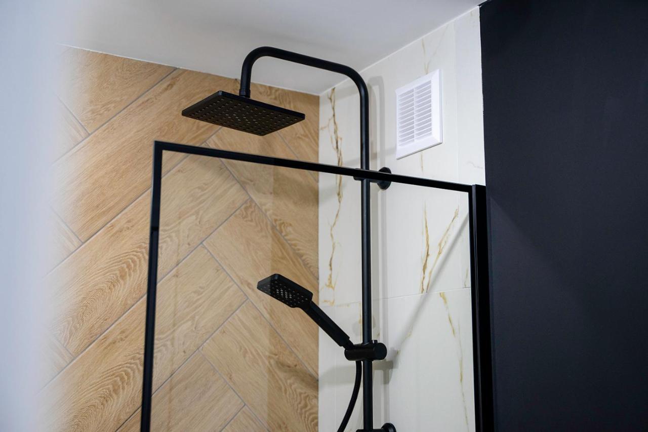 Park Sady Zoliborskie Modern Apartment 华沙 外观 照片